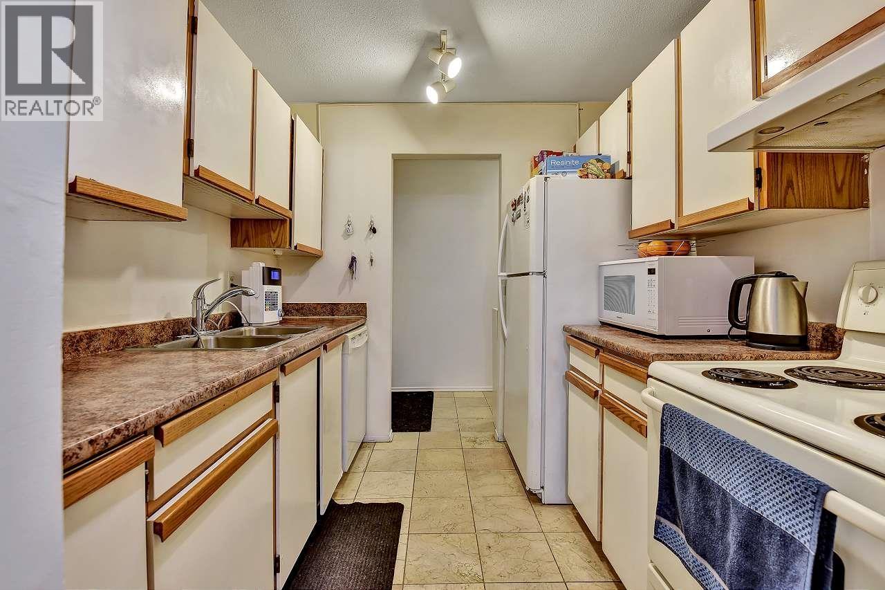 #114-7340 MOFFATT Road, Richmond
