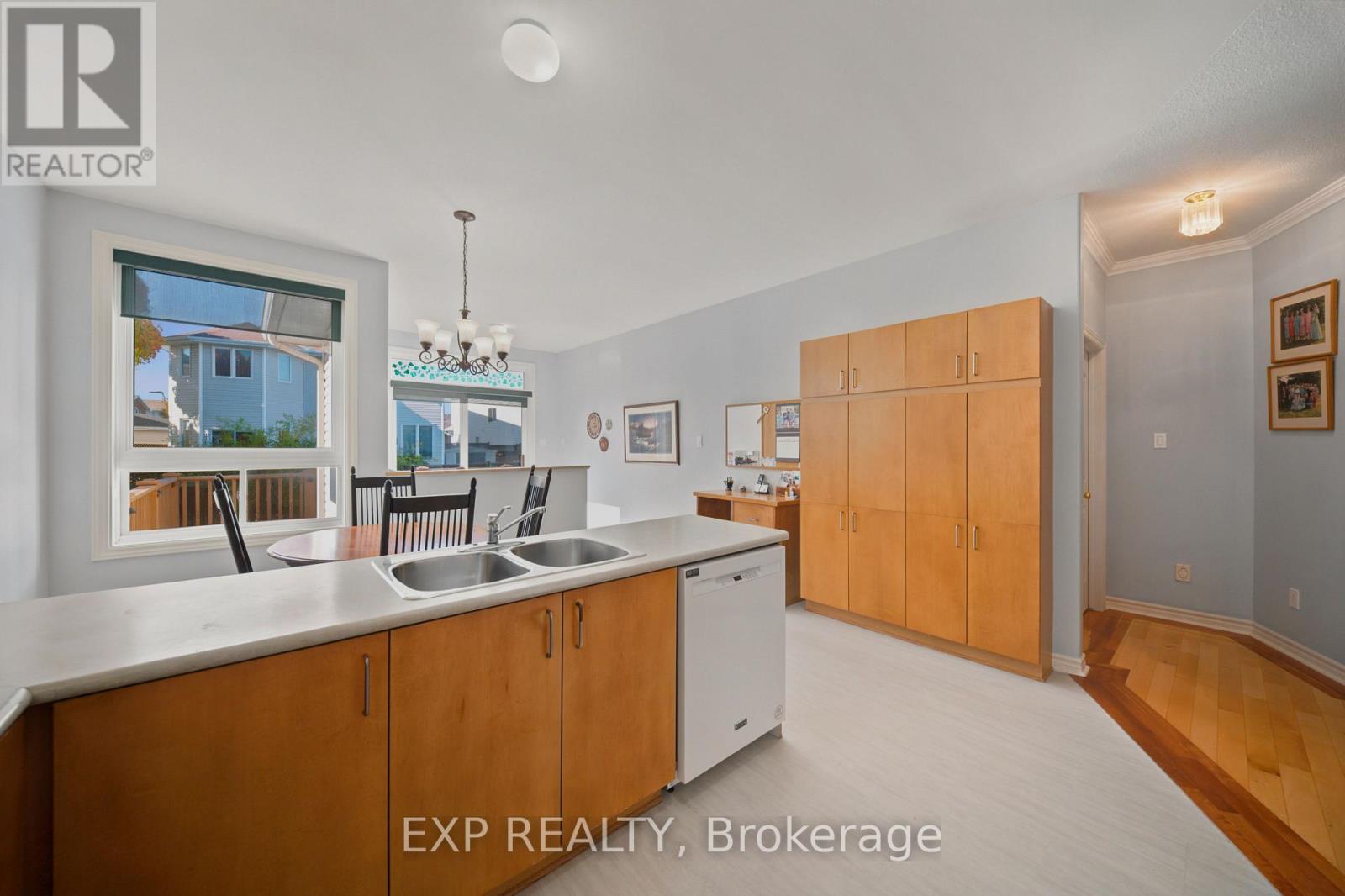 Homes for Sale in Ottawa – 1898 SPRINGRIDGE DRIVE – By Peter Sagos - Image 9