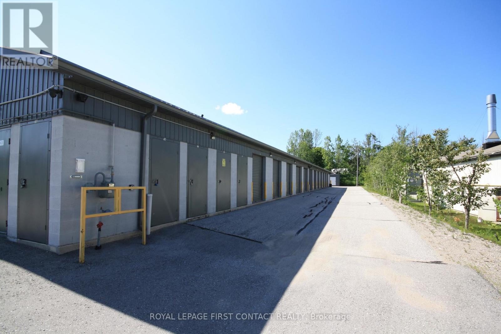 Address on file, Barrie photo 3