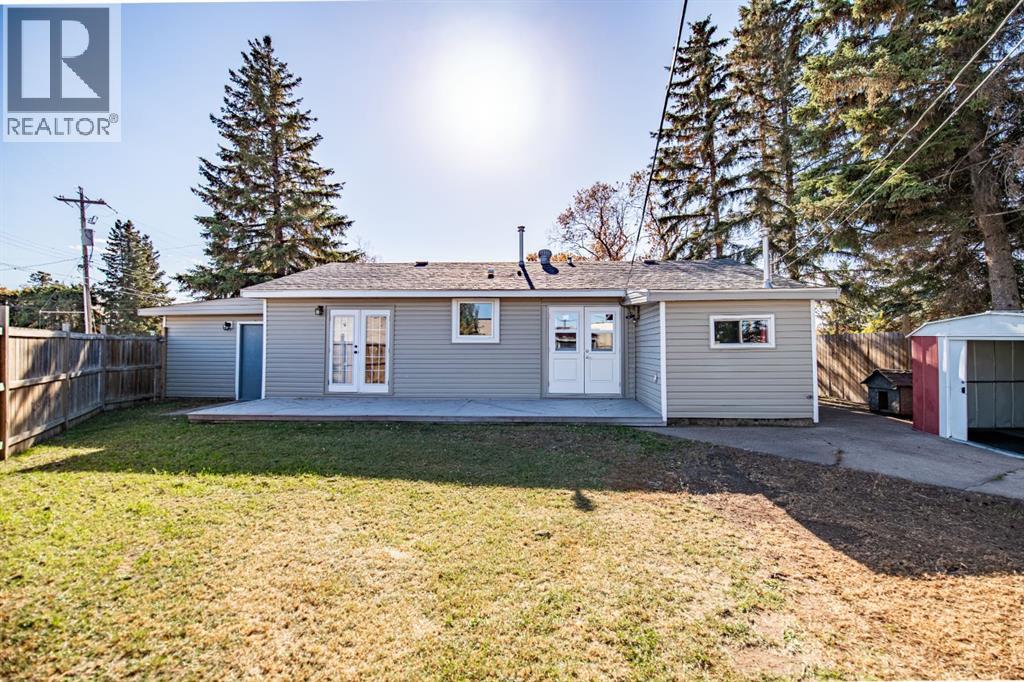 4908 Moore Street, photo 7 of 50