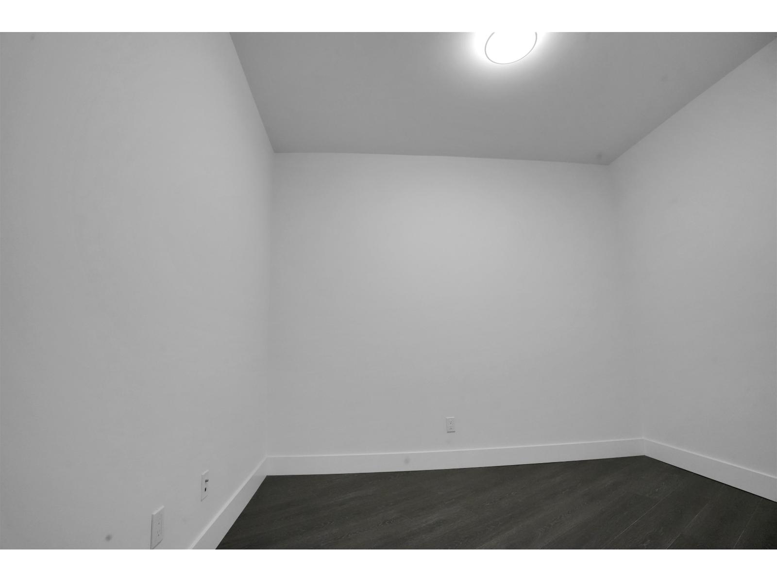 504 9983 E Barnston Drive, Surrey — photo 10