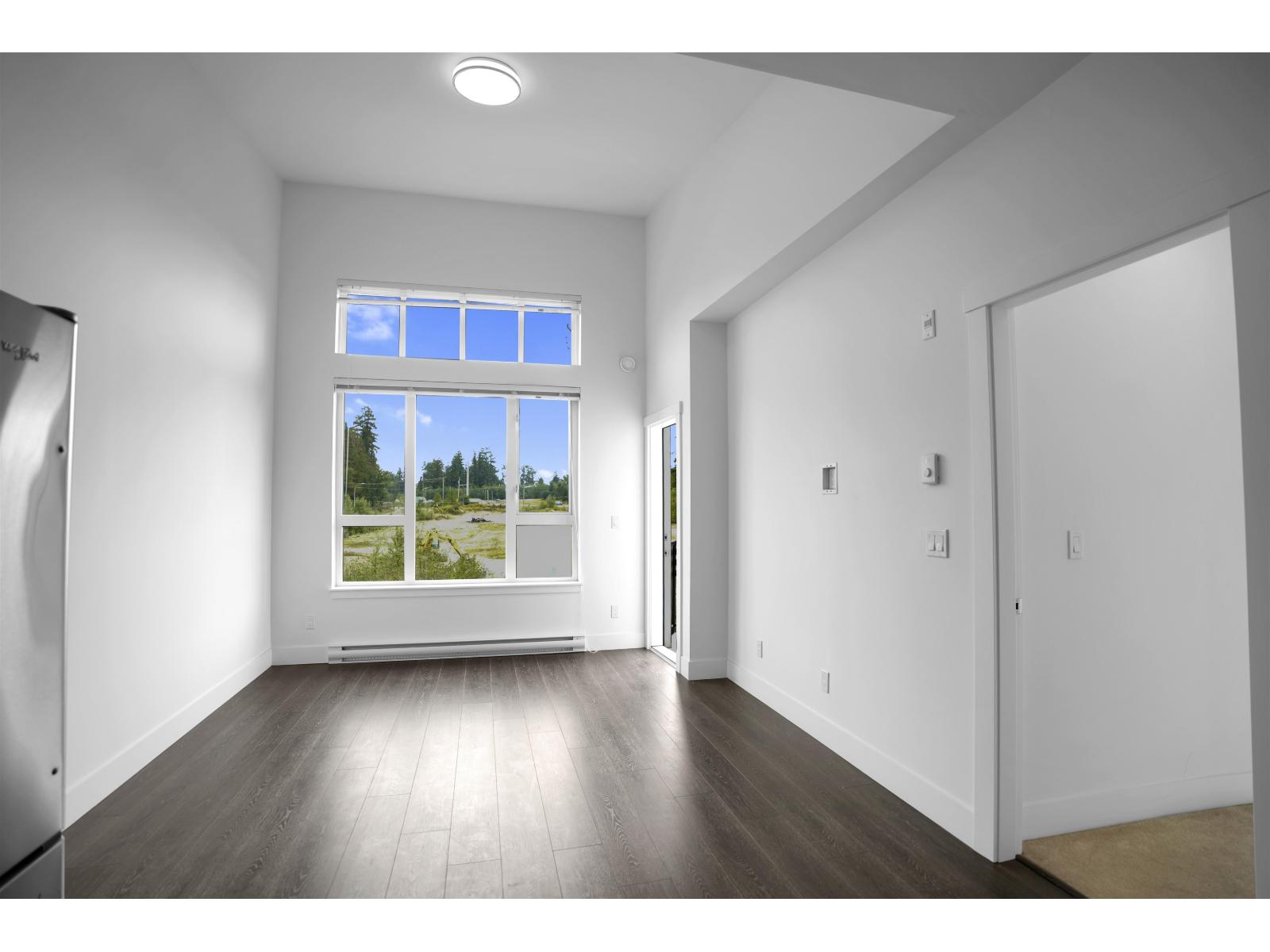 504 9983 E Barnston Drive, Surrey — photo 7