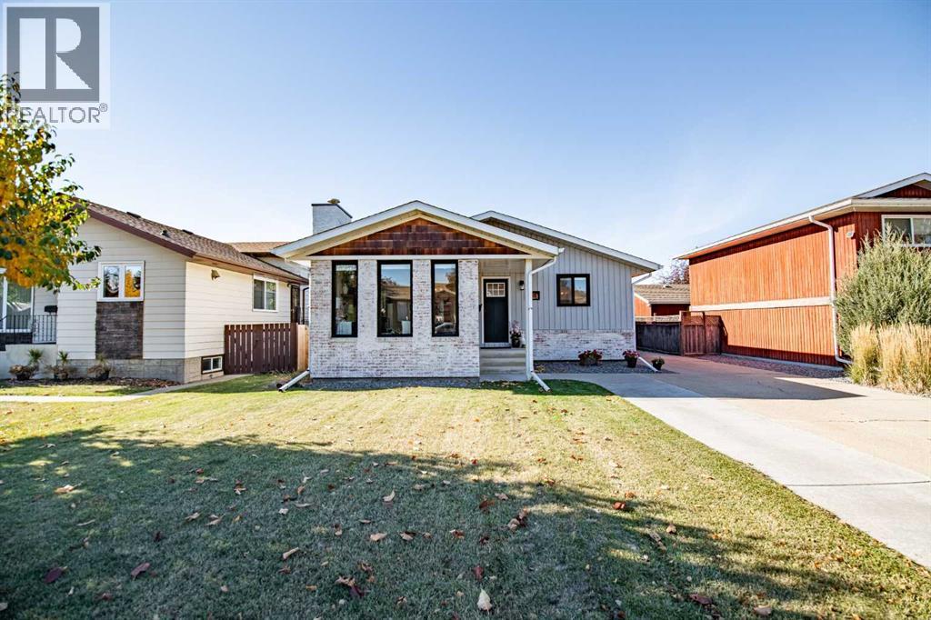 112 Carroll Crescent, photo 4 of 50