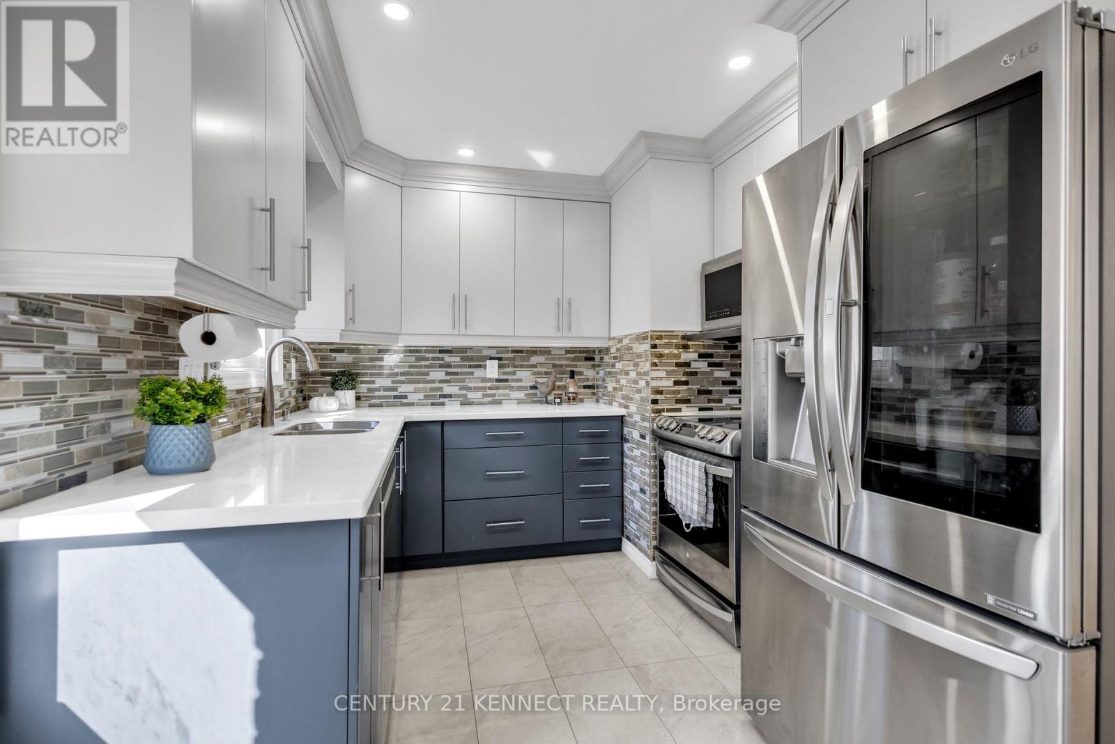 Photo of 51 VODDEN STREET W