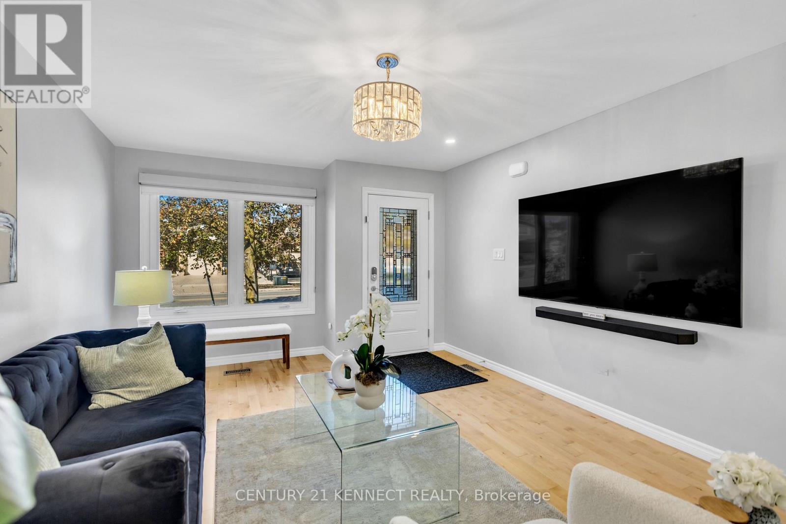 Photo of 51 VODDEN STREET W