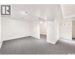 1125 B Avenue N, Saskatoon, SK S7L1G2 Photo 43