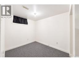 1125 B Avenue N, Saskatoon, SK S7L1G2 Photo 45