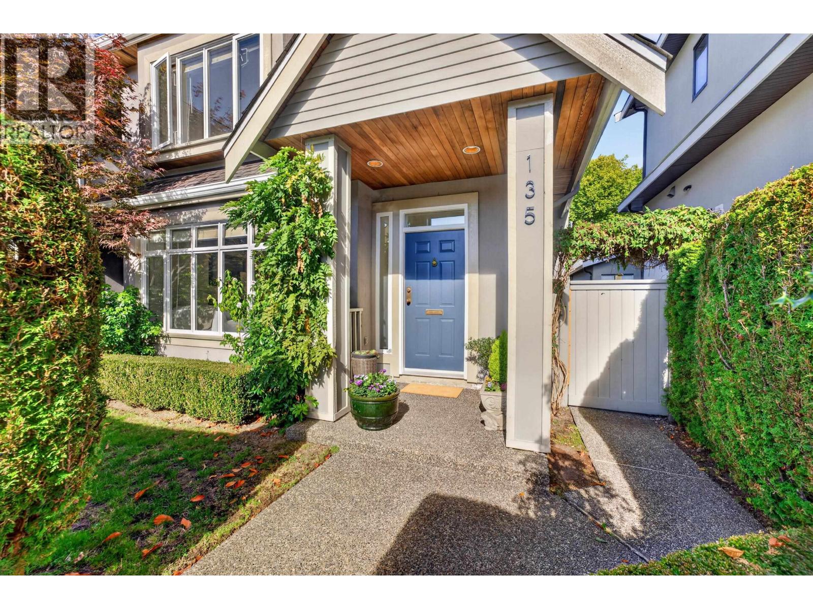 135 E 43rd Avenue, Vancouver — photo 3