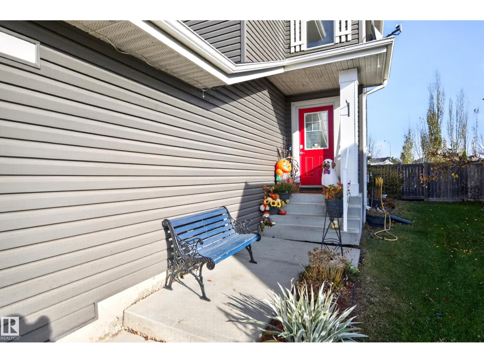 39 APPLETON CR, Sherwood Park — photo 2