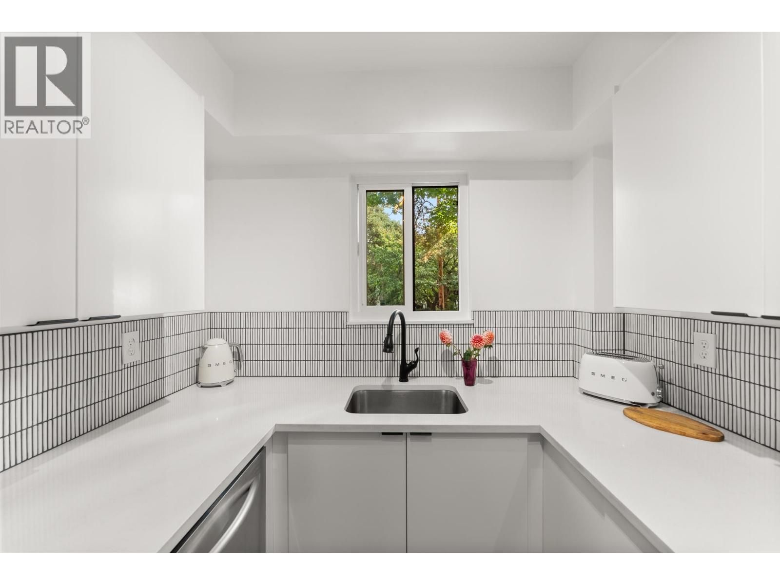 204 391 E 7th Avenue, Vancouver — photo 14