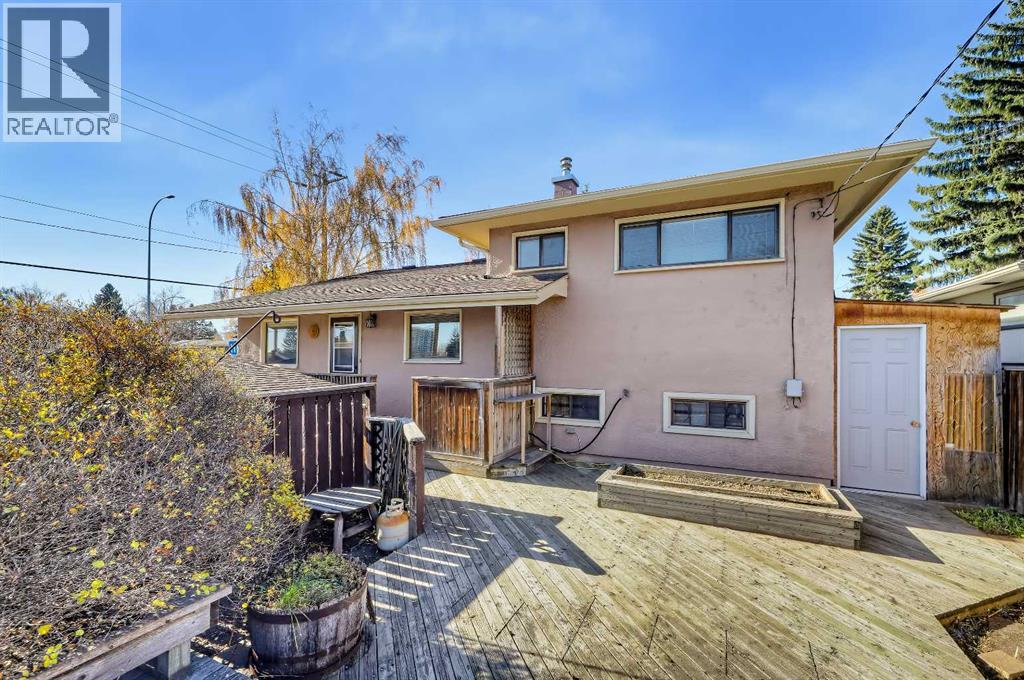 8252 7 Street SW, photo 40 of 47