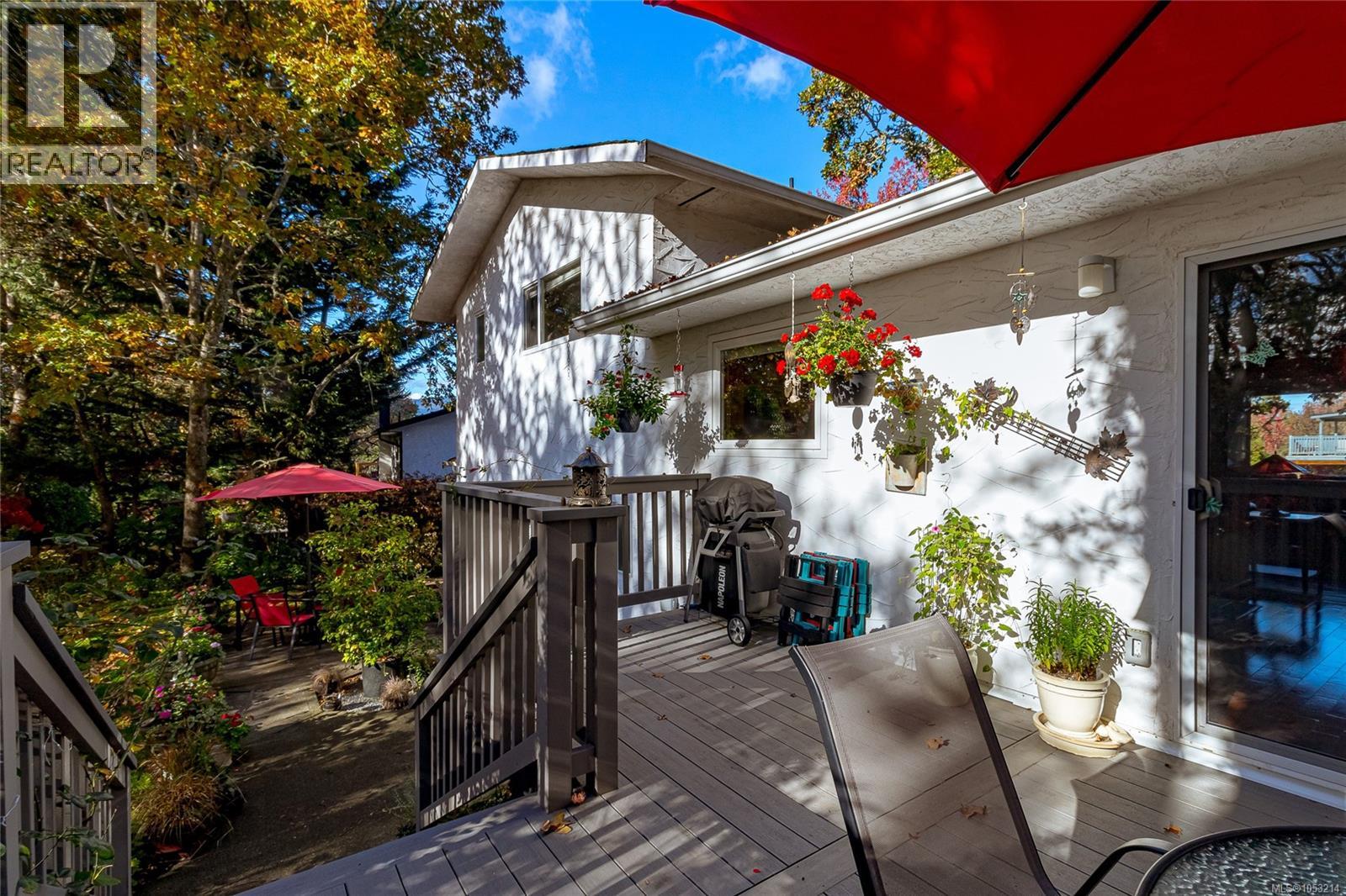 1025 Waverly Terr - 34