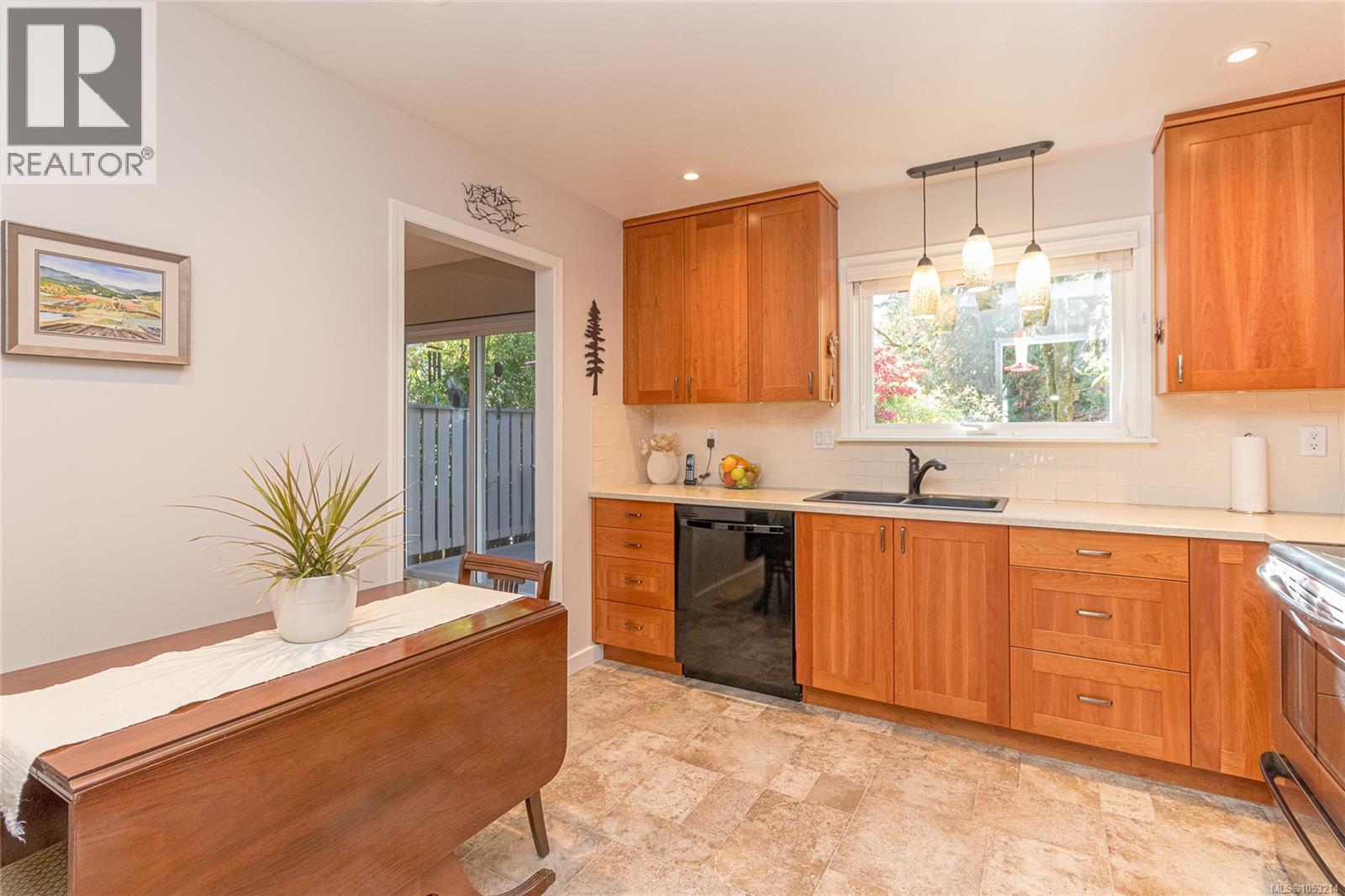 1025 Waverly Terr - 7
