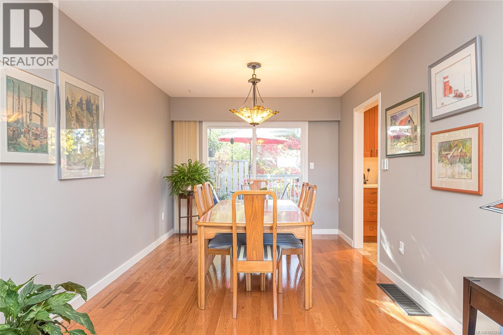 1025 Waverly Terr - 9