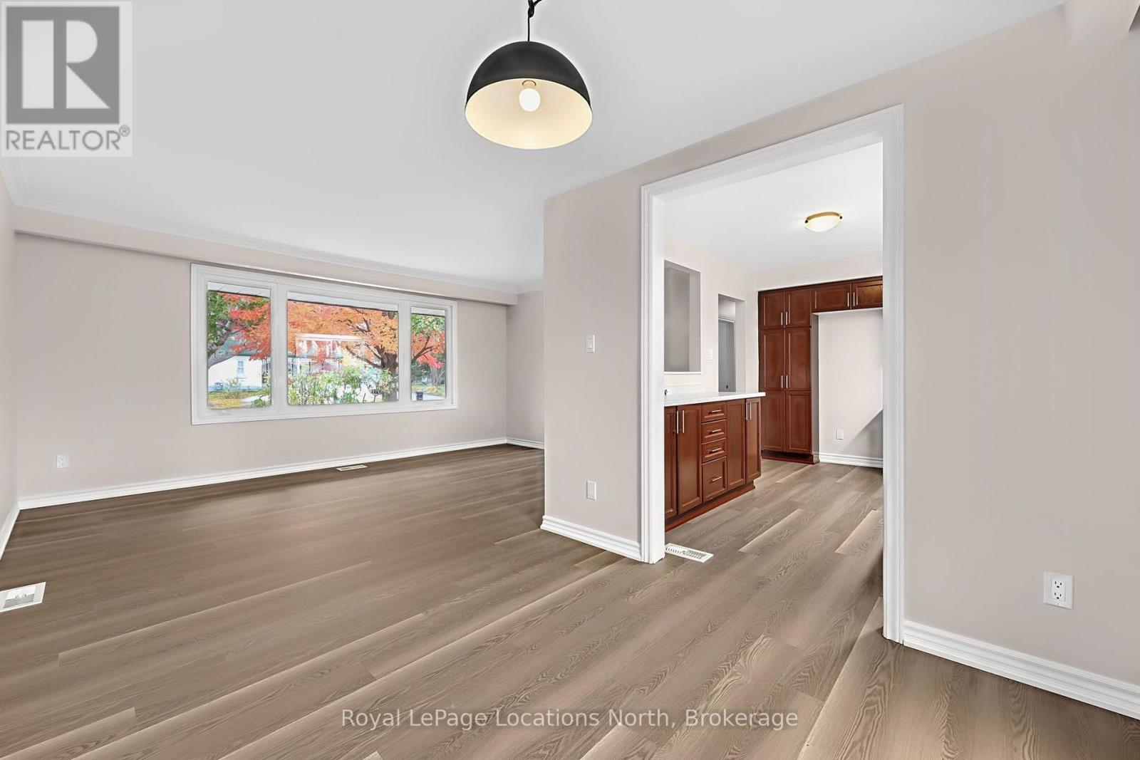 3 Harding Avenue, Barrie photo 17