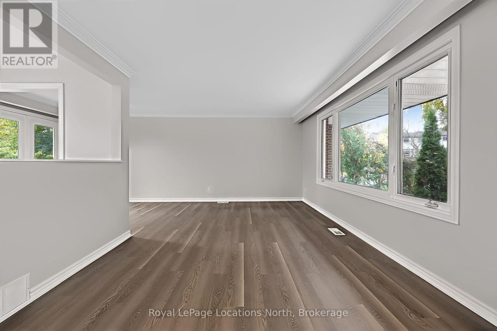 3 Harding Avenue, Barrie photo 20