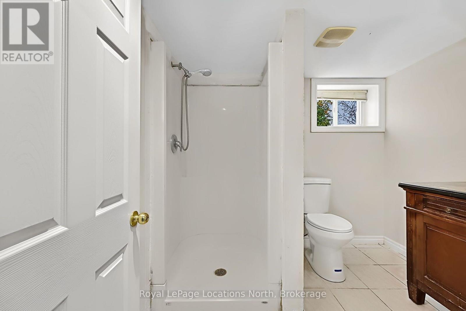 3 Harding Avenue, Barrie photo 33