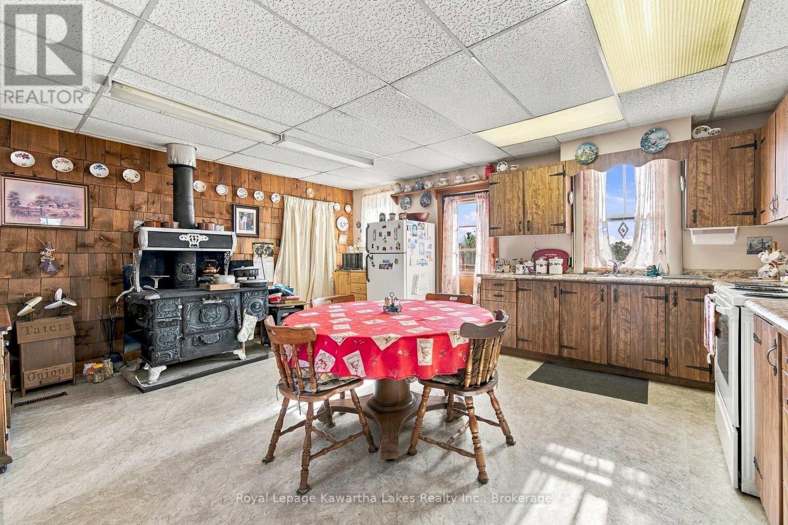 1160 Mount Horeb Road, Kawartha Lakes, ON photo 12