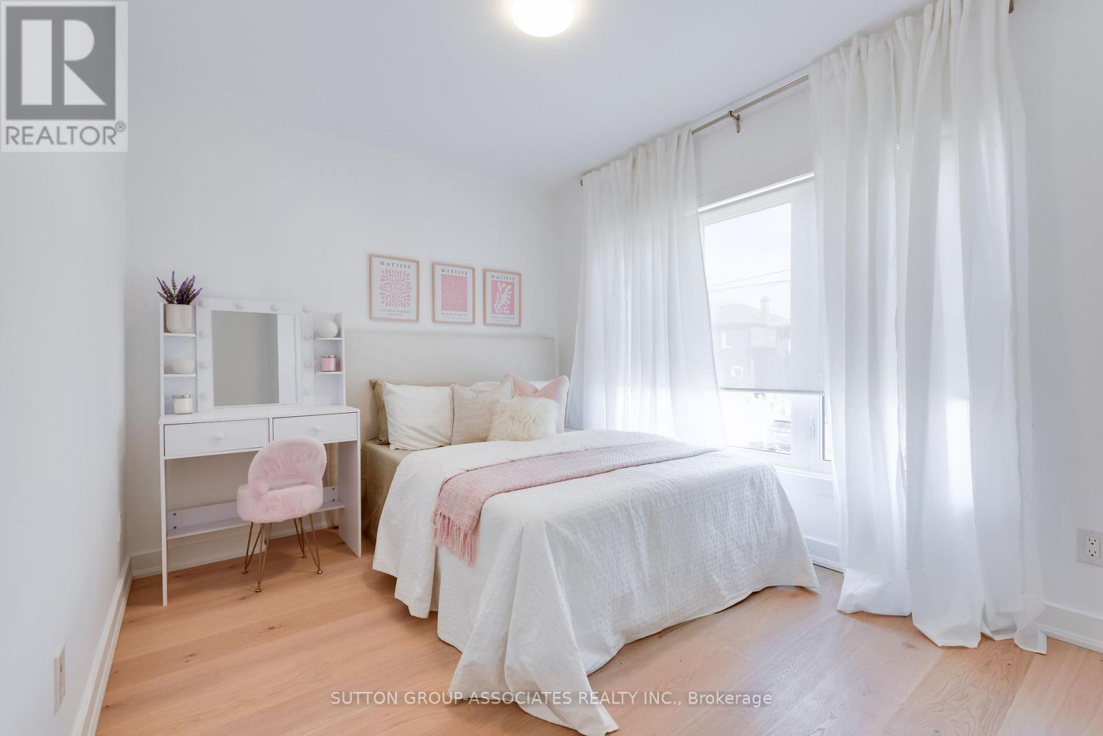101 Winnett Avenue, Toronto, ON photo 16