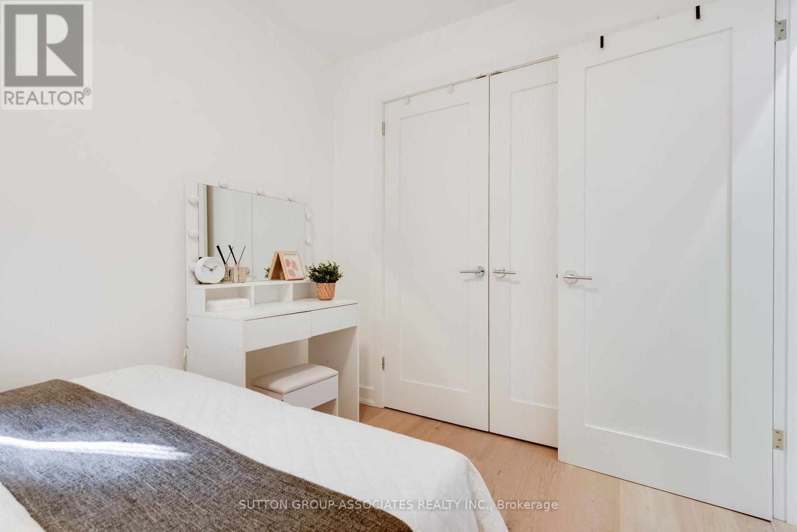 101 Winnett Avenue, Toronto, ON photo 23