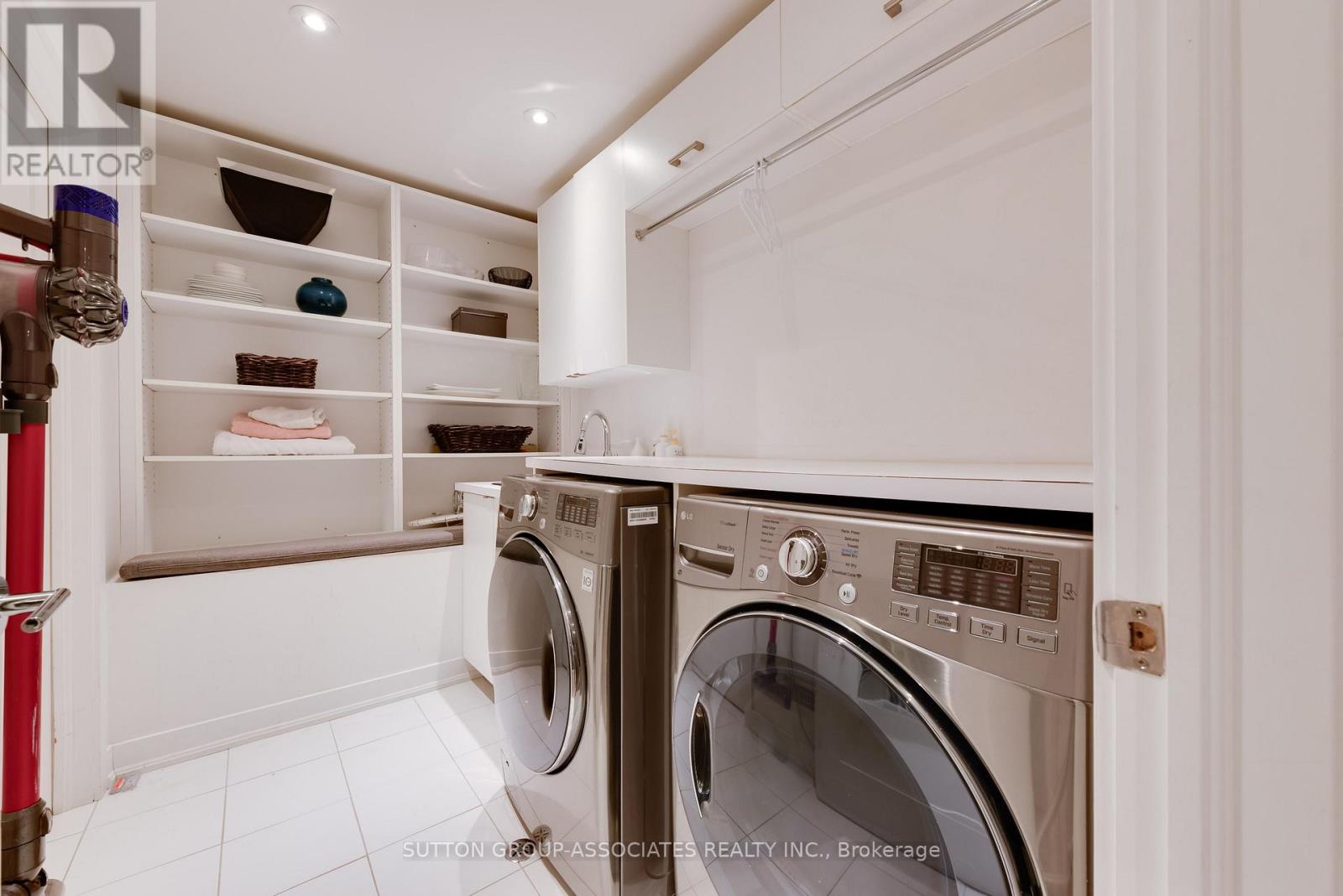 101 Winnett Avenue, Toronto, ON photo 32