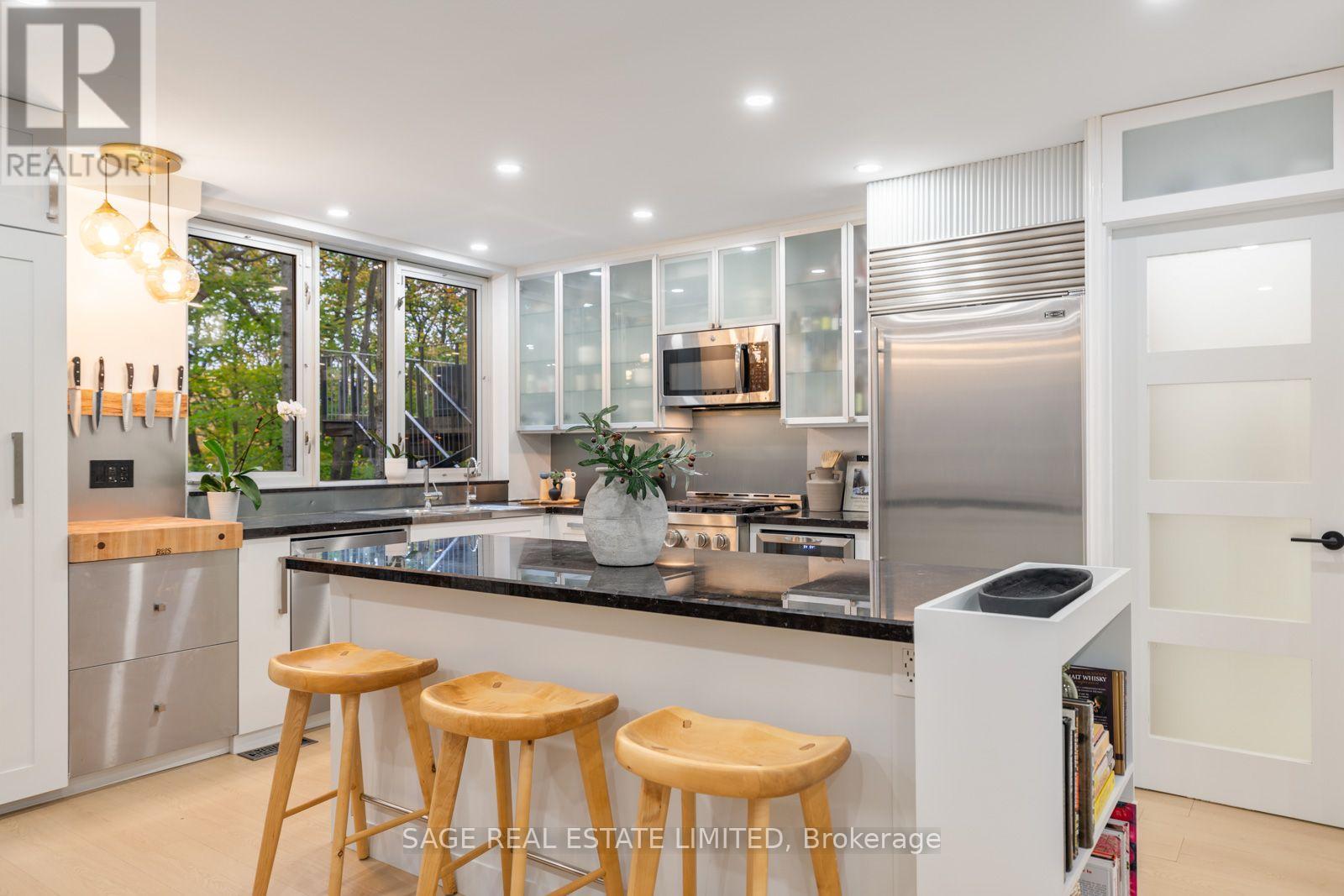 Photo of 63 ASTLEY AVENUE