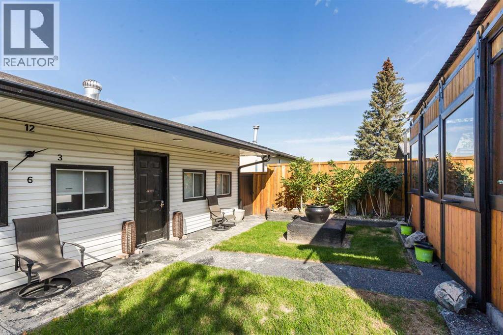 2406 18 Street N, photo 37 of 40