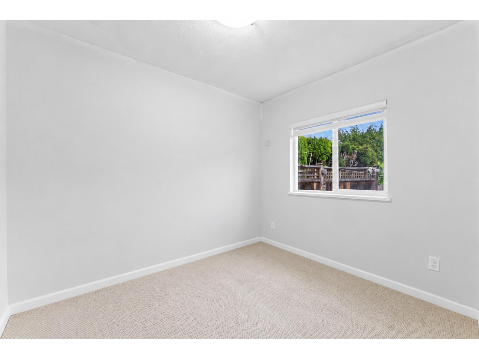 1154 Finlay Street, White Rock — photo 16