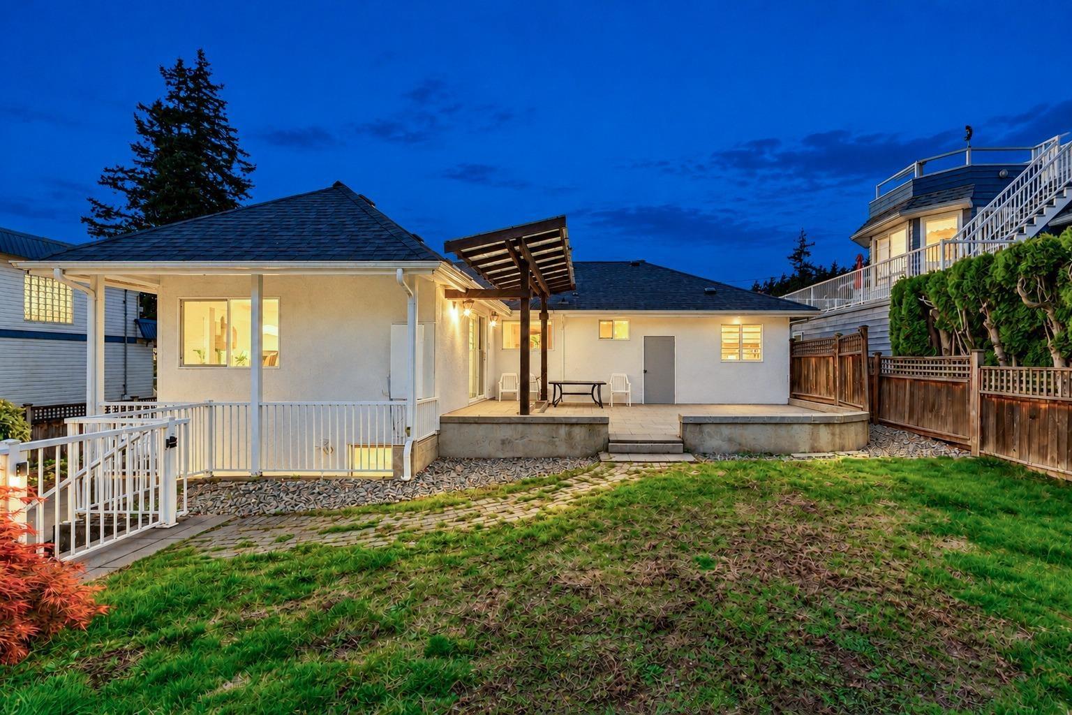 1154 Finlay Street, White Rock — photo 30