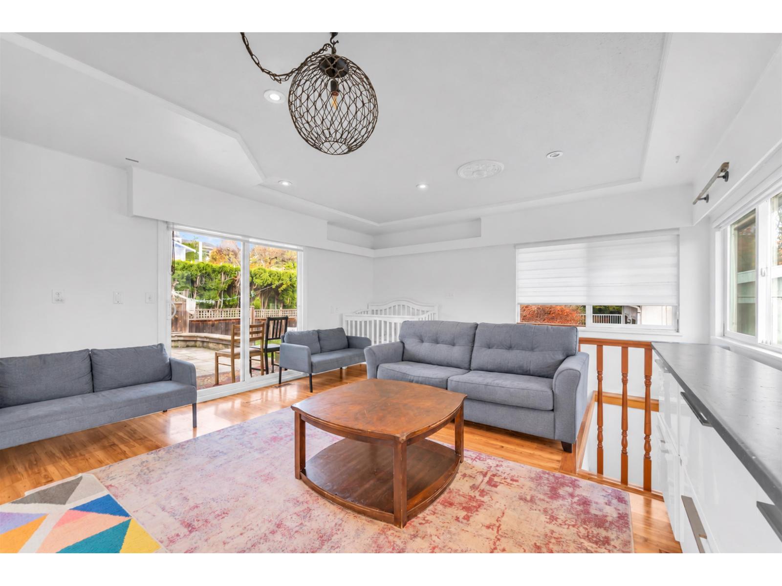 1154 Finlay Street, White Rock — photo 9