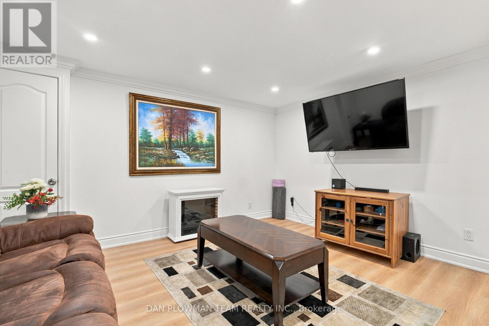 660 Foxwood Trail, Pickering, ON photo 26