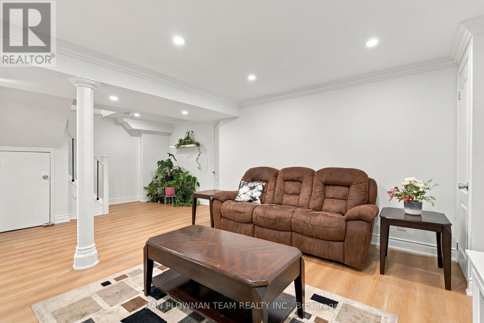 660 Foxwood Trail, Pickering, ON photo 27