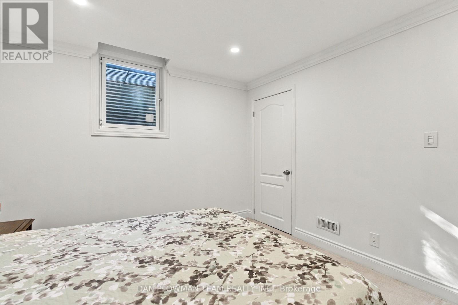 660 Foxwood Trail, Pickering, ON photo 31