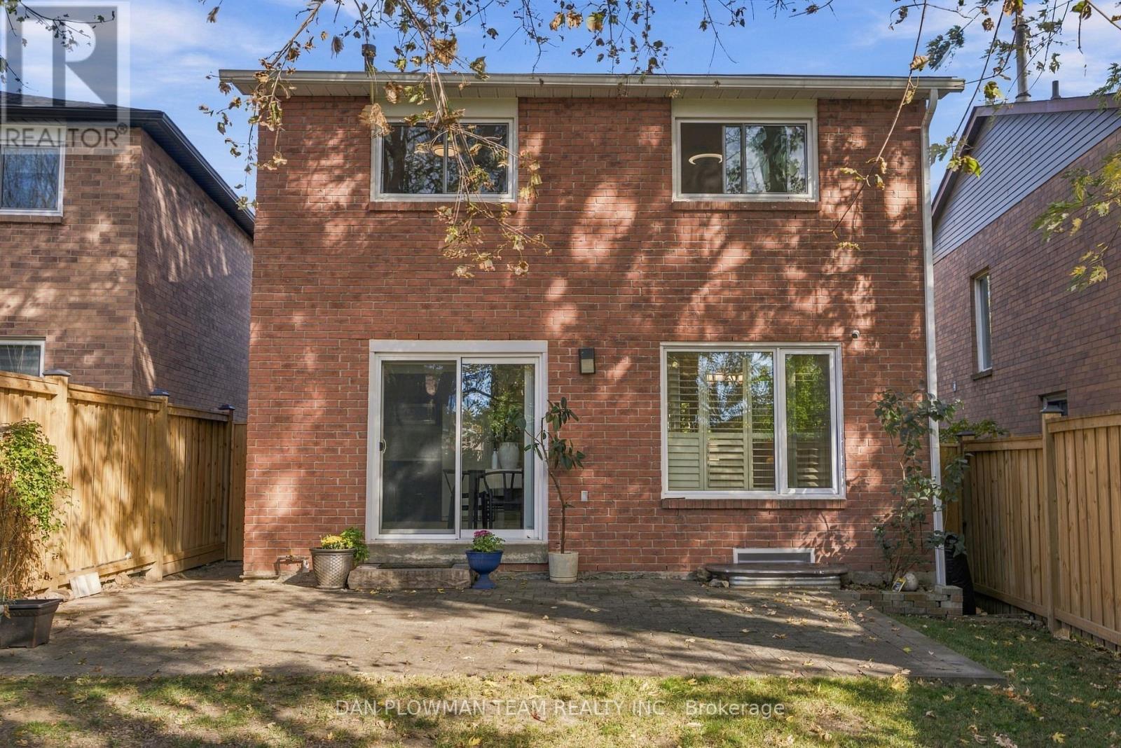 660 Foxwood Trail, Pickering, ON photo 36