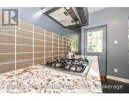 10 Verral Avenue, Toronto, ON M4M2R2 Photo 14