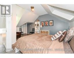 10 Verral Avenue, Toronto, ON M4M2R2 Photo 23