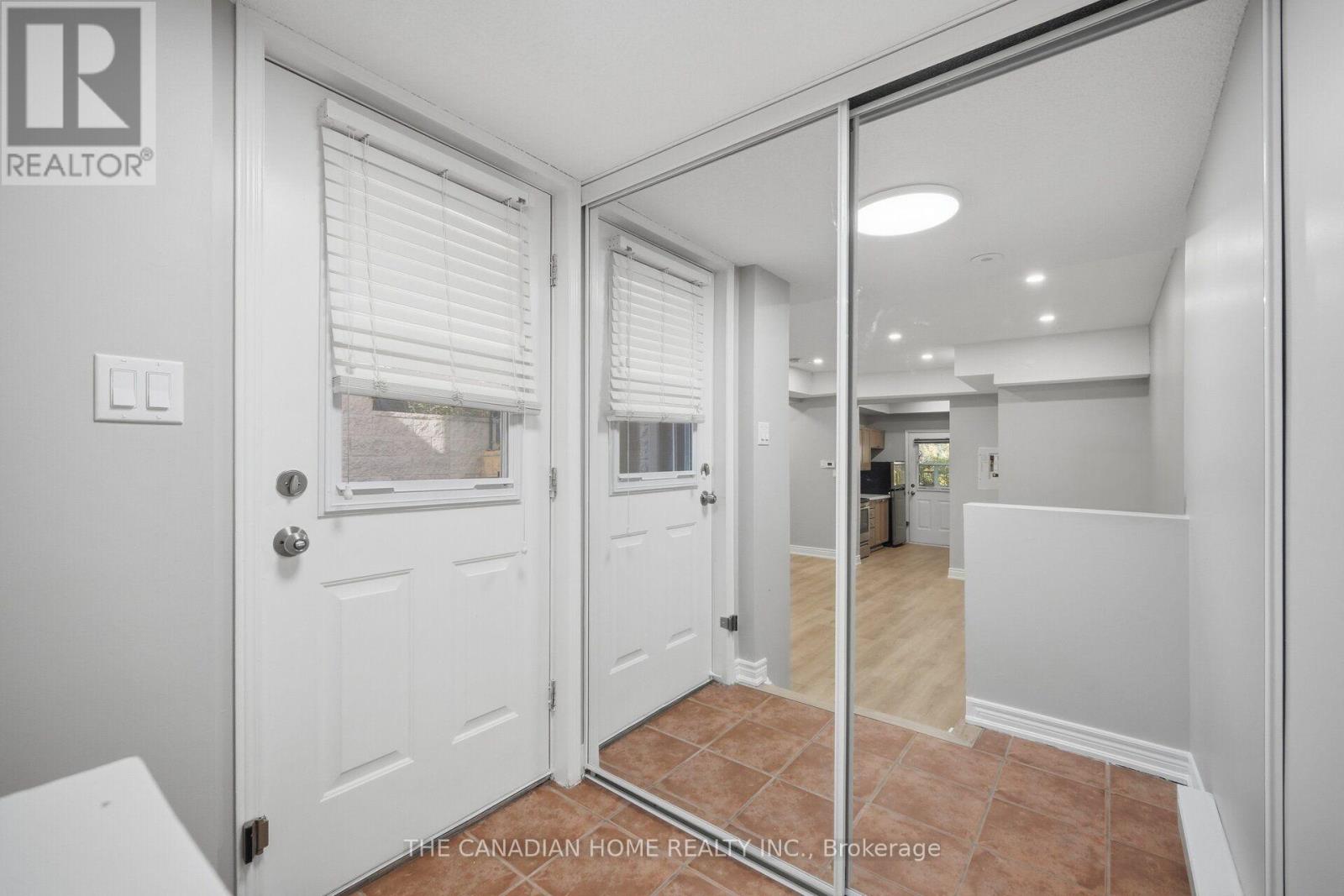 Photo of 38 - 901 KENNEDY ROAD