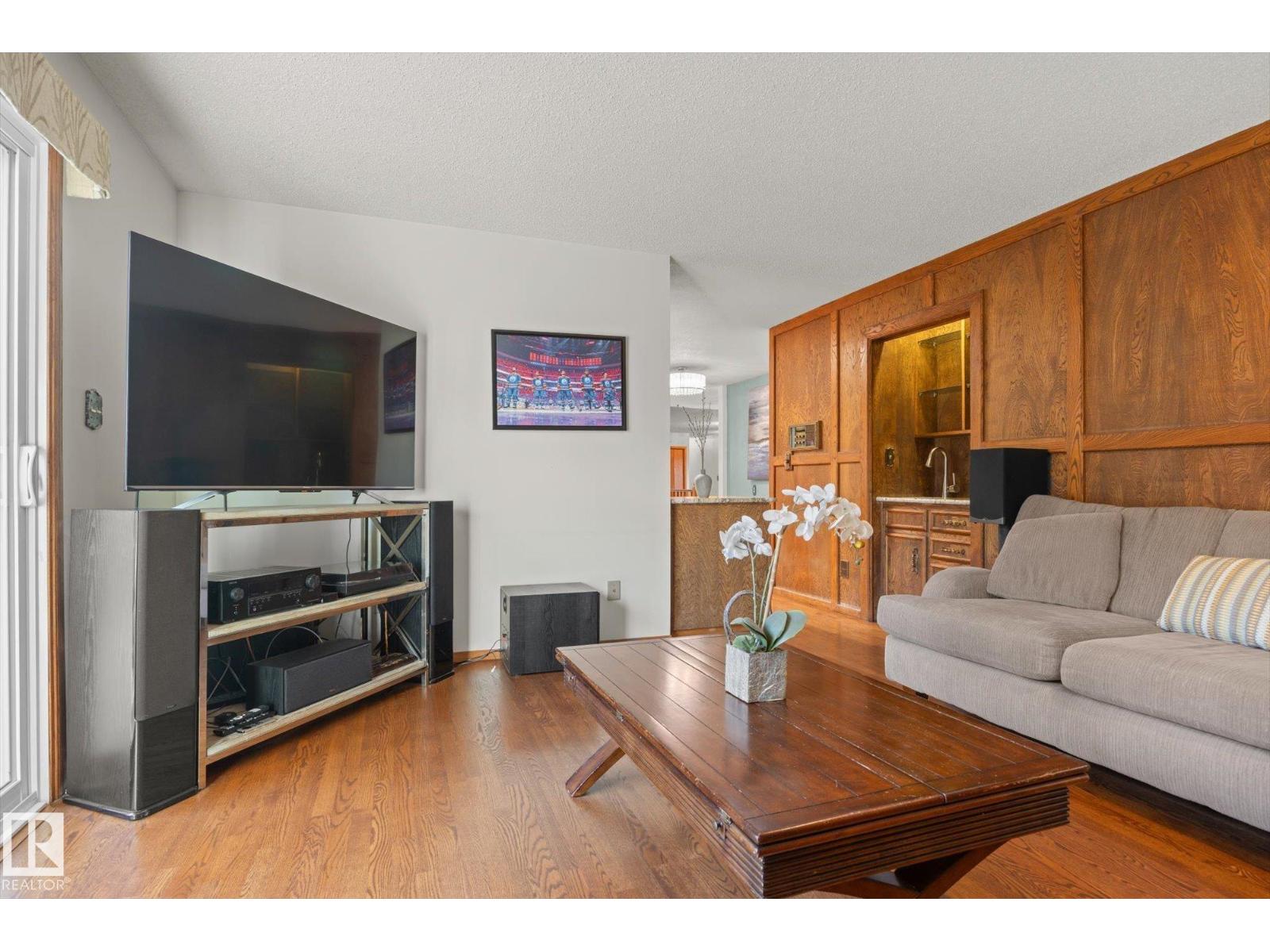 Property photograph 17 for MLS E4514437