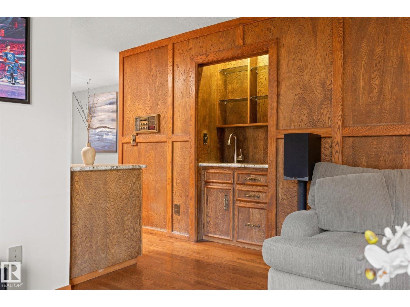 Property photograph 18 for MLS E4514437