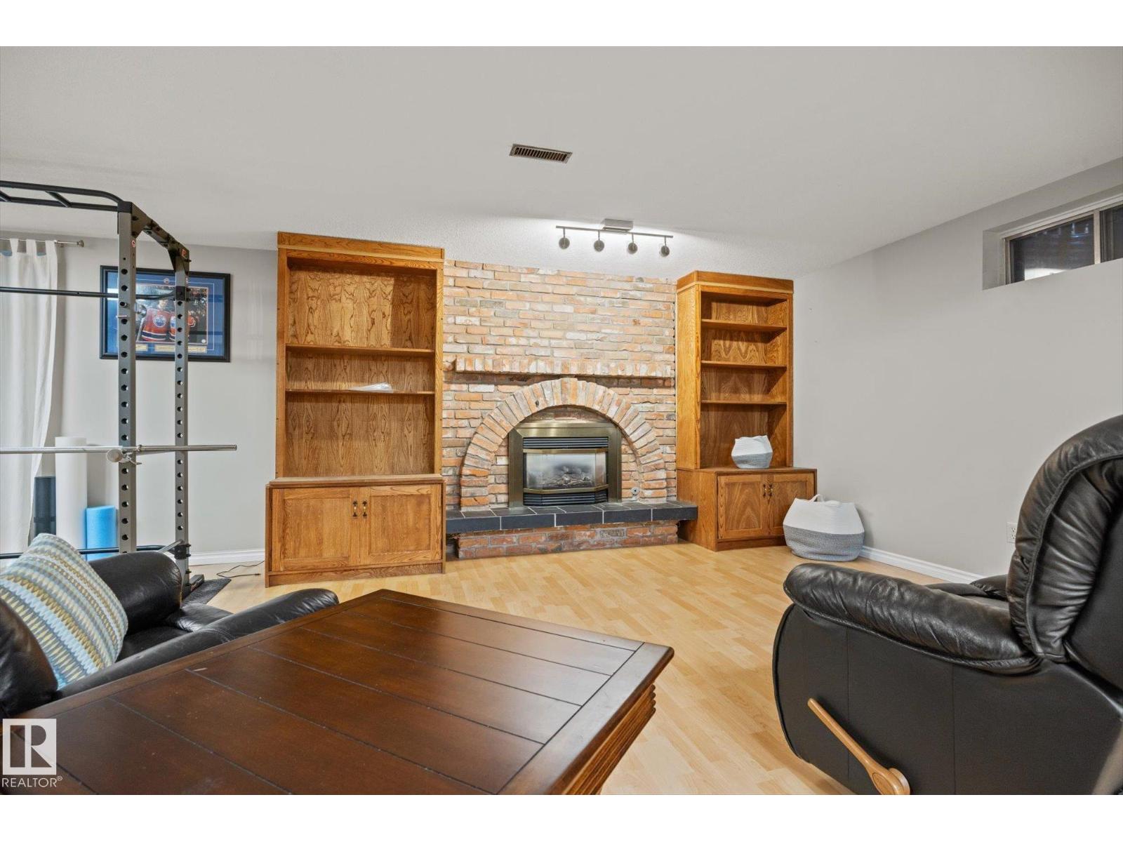 Property photograph 29 for MLS E4514437