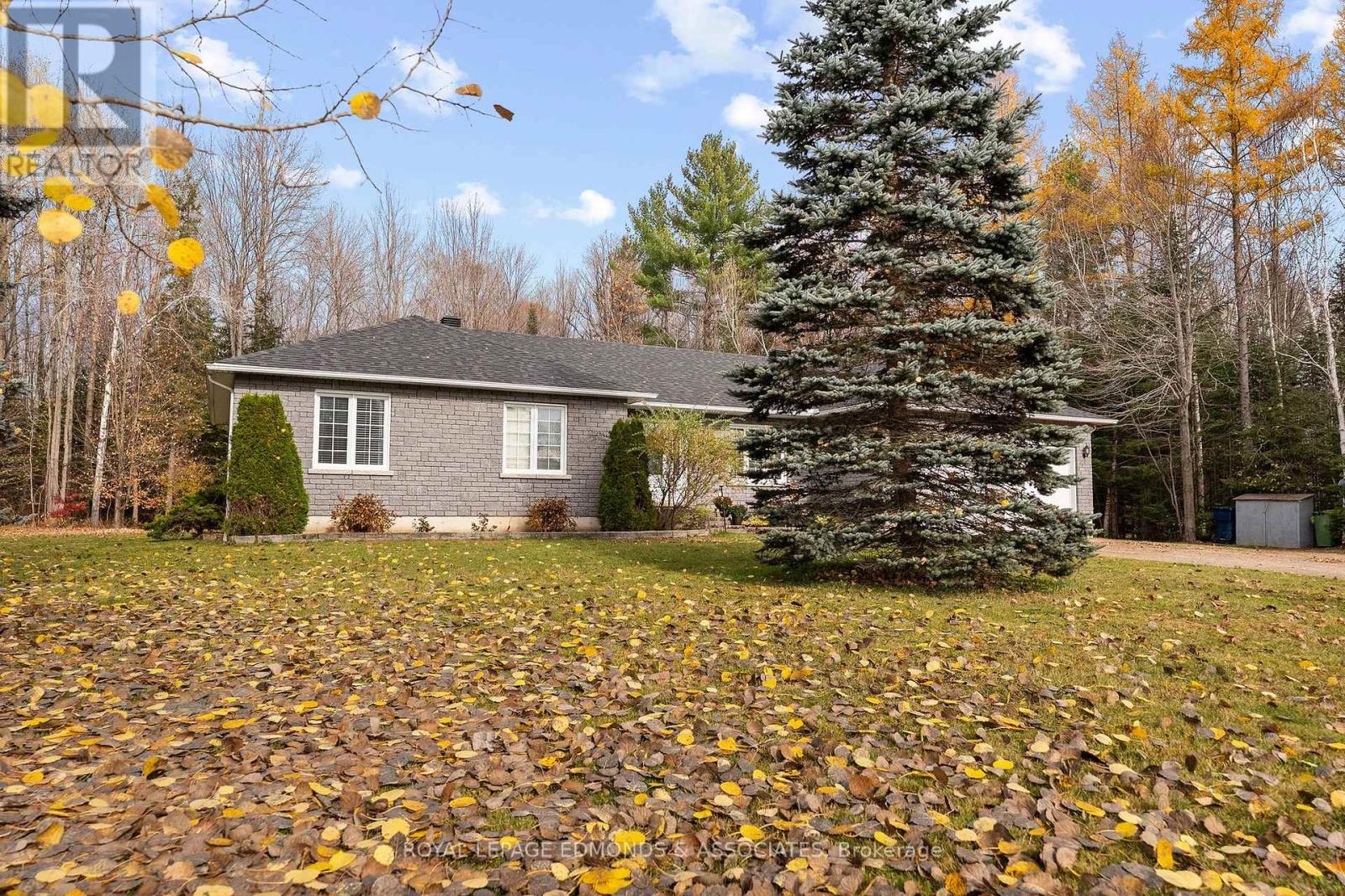 56 SUFIAN STREET, Laurentian Valley — photo 9