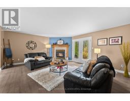 Recreational, Games room - 56 Sufian Street, Laurentian Valley, ON K8A6W6 Photo 11