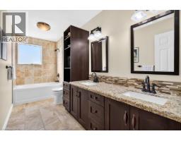 4 Vance Crescent, Waterdown, ON L8B0B8 Photo 17