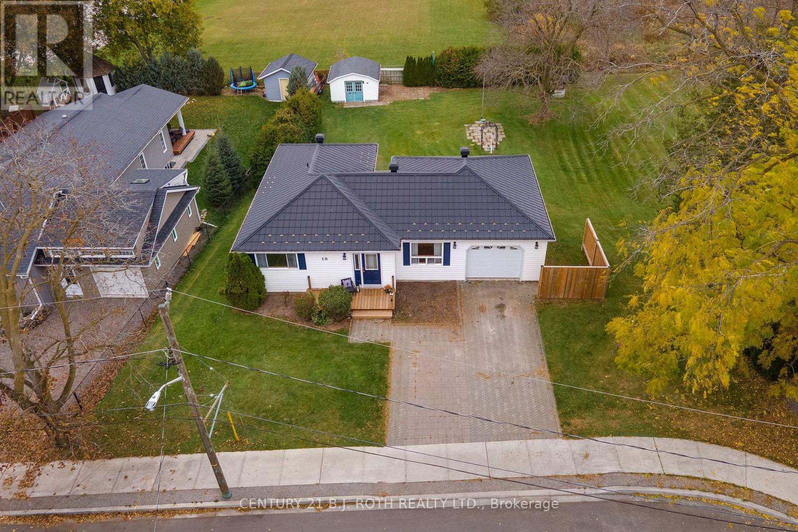 10 EAST JOHN Street, Innisfil photo 2