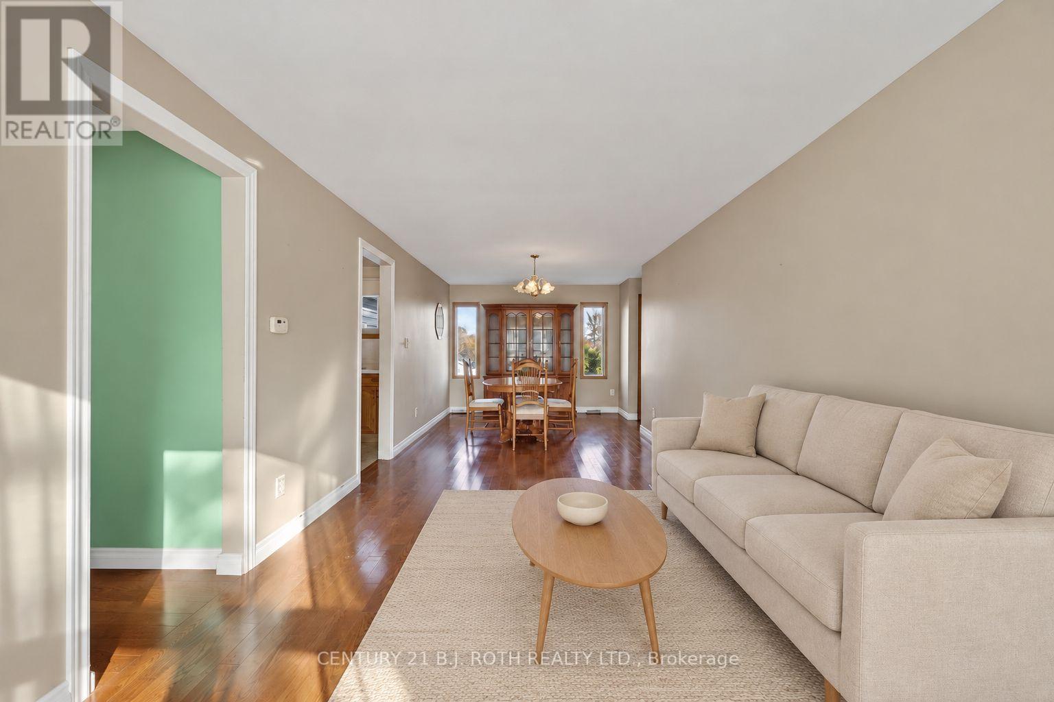 10 EAST JOHN Street, Innisfil photo 6