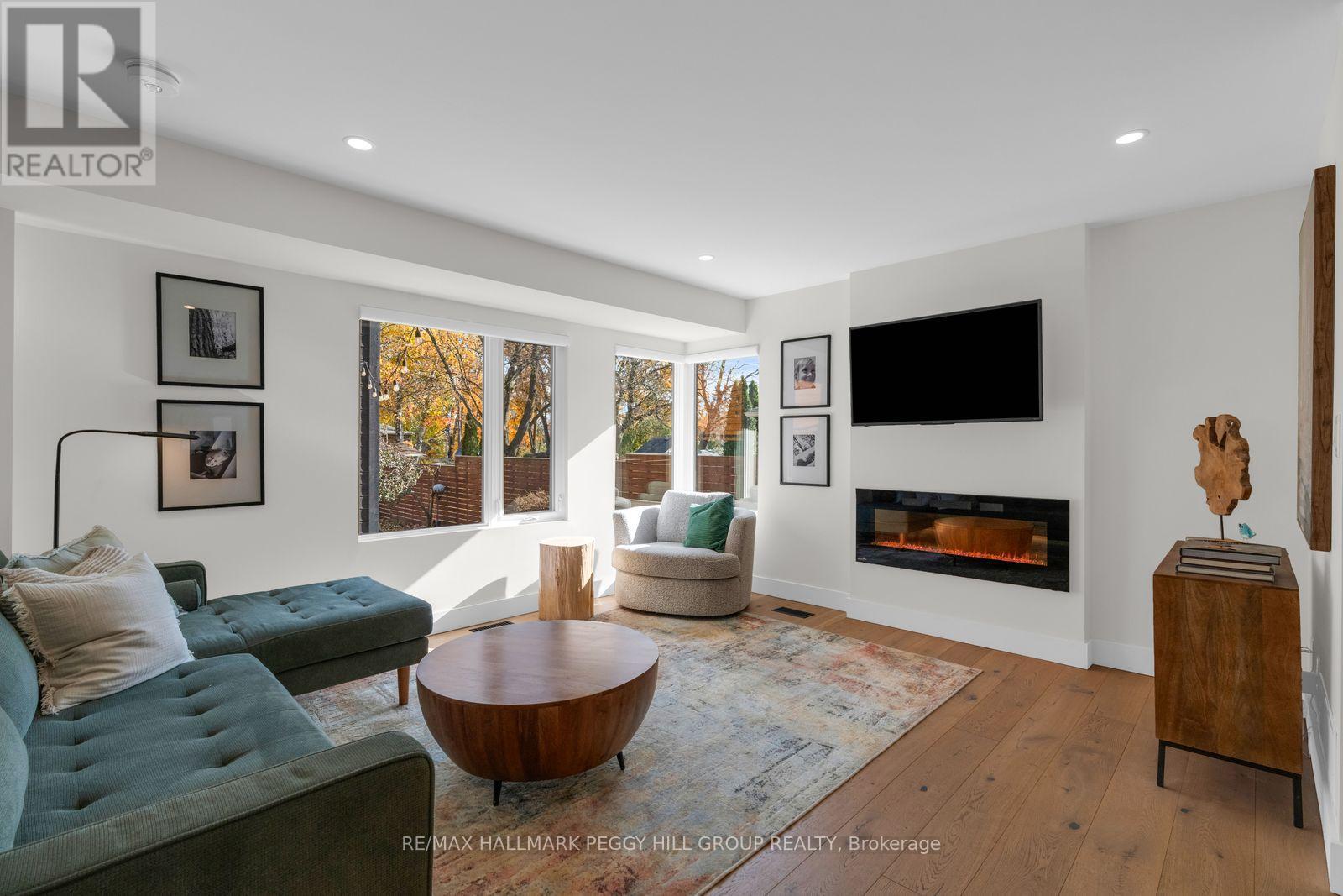 83 Nelson Street, Barrie, ON photo 9