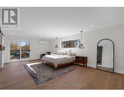 83 Nelson Street, Barrie, ON L4M4K3 Photo 16