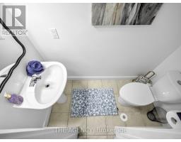 756 Village Green Boulevard, Mississauga, ON L5E3K8 Photo 15