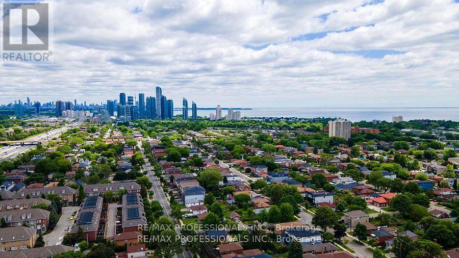 152 Evans Avenue, Toronto, ON photo 43