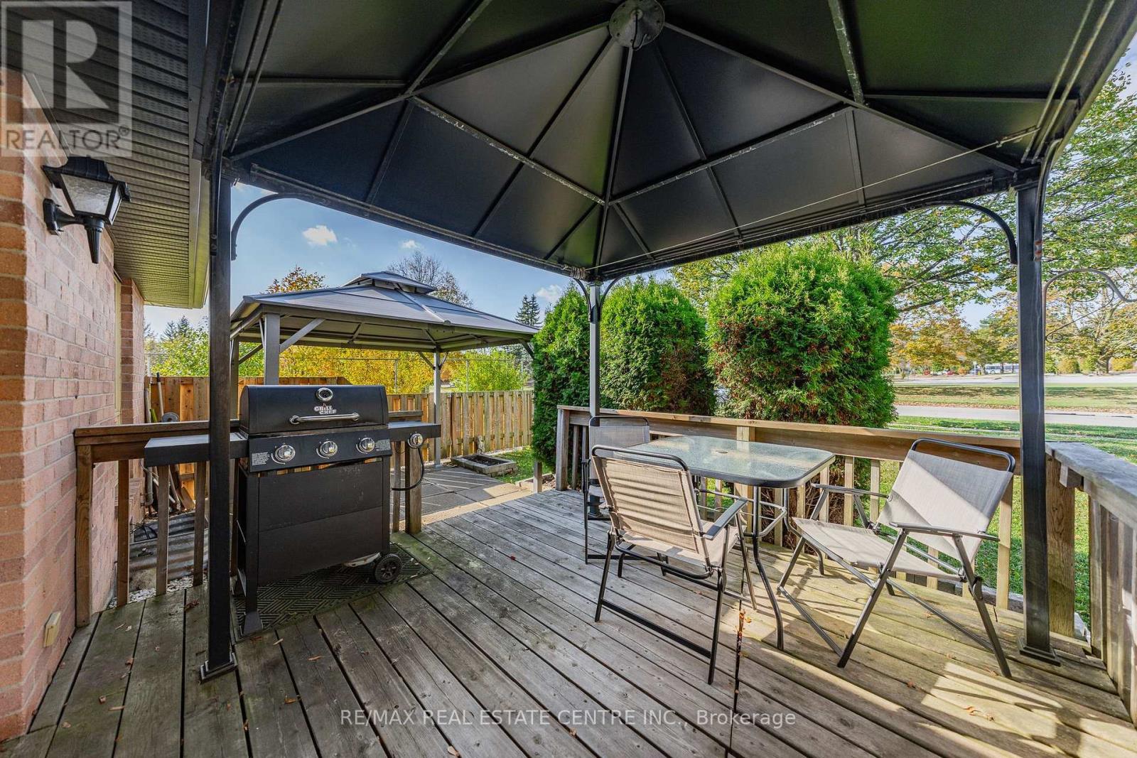 4- 700 Erinbrook Drive, Kitchener, ON photo 34